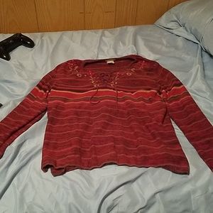 Long sleeve decorative tee